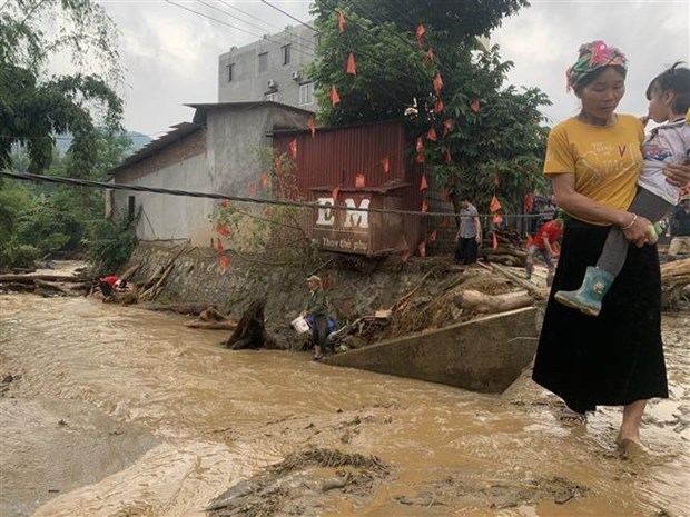 越南政府总理下发通知 要求各地做好暴雨洪涝灾害防御工作 hinh anh 1