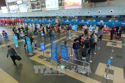 4•30和5•1假期：河内内排国际机场的游客吞吐量有望创新纪录 hinh anh 1