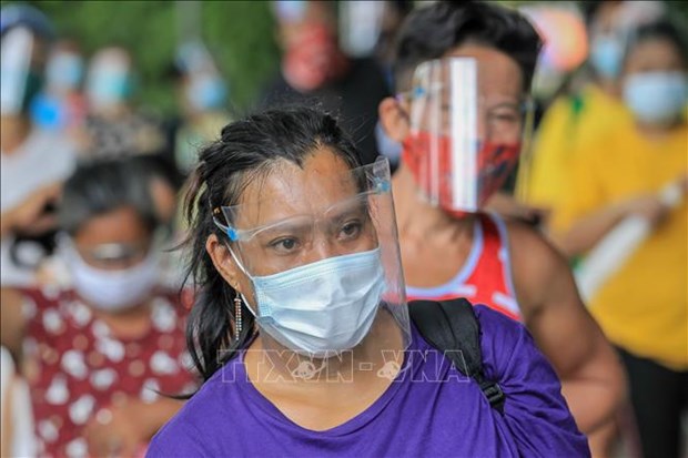 老挝和菲律宾新增新冠肺炎确诊病例继续增加 柬埔寨新冠疫苗接种人数达180万余人 hinh anh 1