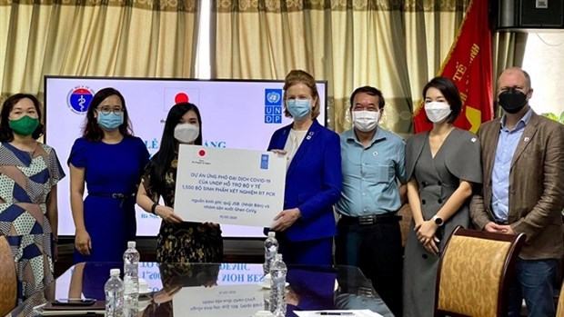 联合国开发计划署向越南提供1500套新冠病毒核酸检测试剂盒 hinh anh 1