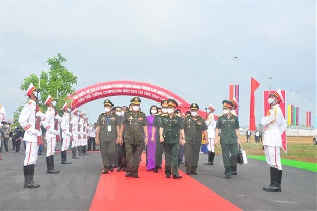 柬埔寨首相洪森救国之旅纪念工程竣工仪式在平福省隆重举行 hinh anh 2