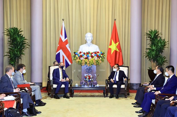 越南国家主席阮春福：推动越南与英国战略伙伴关系深入、高效、务实发展 hinh anh 1