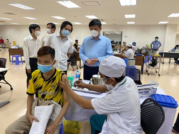 截至目前胡志明市新冠疫苗接种人数超过71万 hinh anh 1