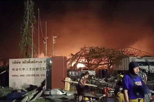 泰国曼谷郊区一化工厂发生爆炸 造成至少21人受伤 hinh anh 1