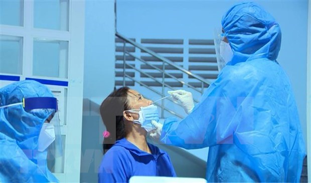 7月7日越南全国新增新冠肺炎确诊病例1007例 治愈出院病例近500例 hinh anh 1