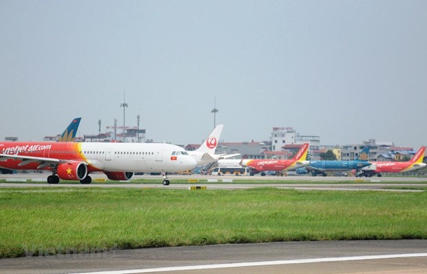 越南航空局建议限制从胡志明市飞往河内旅客量 最多每日1700座 hinh anh 1