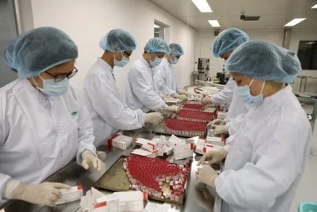 俄罗斯卫星五号疫苗开始在越南生产 hinh anh 2