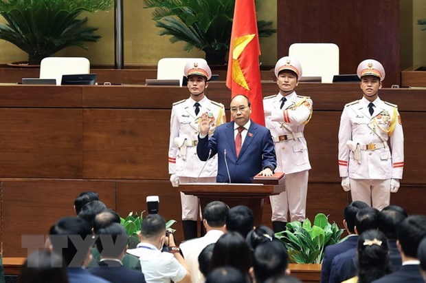 老挝、中国领导人向越南领导人致贺电 hinh anh 1