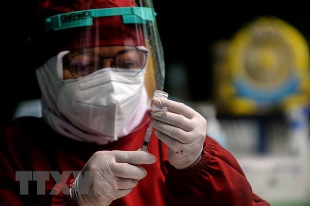新冠肺炎疫情：印尼建设全球疫苗生产中心 东南亚部分国家新冠肺炎确诊病例数继续增加 hinh anh 1