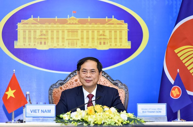 越南外长裴青山出席第54届东盟外长会议 hinh anh 2