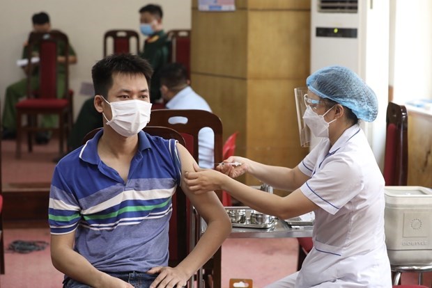 第四波新冠疫情：越南全力推进疫苗接种工作 hinh anh 1