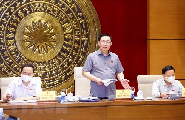 越南国会将在年底召开的会议中对7项法律草案提出意见和建议 hinh anh 1