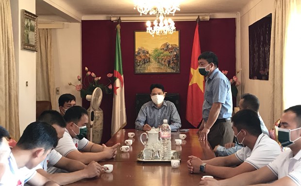 越南队已准备好参加在阿尔及利亚举行的2021年国际军事比赛 hinh anh 1