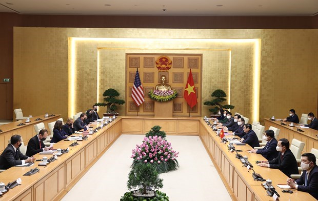 越南政府总理范明政会见美国副总统哈里斯 hinh anh 2