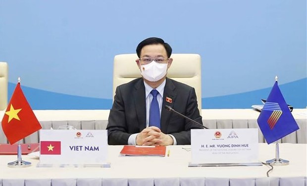越南国会主席王廷惠出席 第42届东盟议会联盟大会闭幕式 hinh anh 1