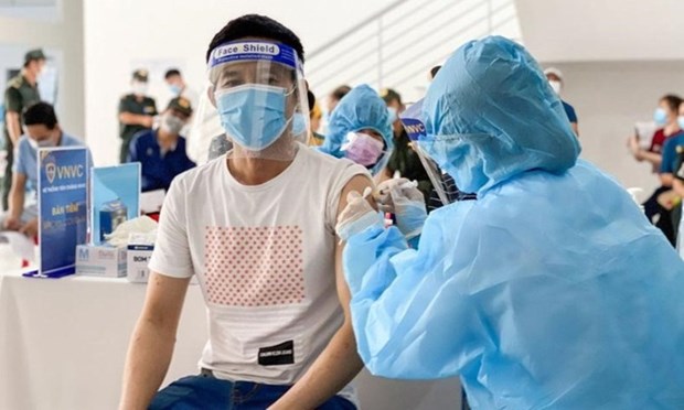 新冠肺炎疫情：平阳省新冠患者超过11万人 将接受100万剂中国产Vero Cell疫苗 hinh anh 1