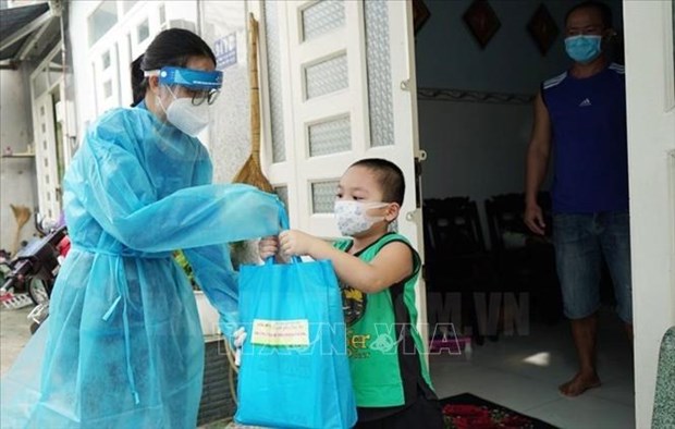 越南重视对因新冠肺炎疫情影响而处境困难的儿童提供援助 hinh anh 1