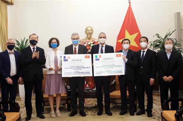 法国和意大利向越南援助150万剂新冠疫苗 hinh anh 1