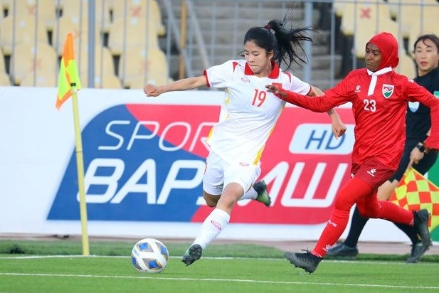 2022年女足亚洲杯预选赛：越南女足16-0完胜马尔代夫队 hinh anh 1