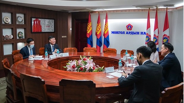 蒙古人民党重视发展与越南党、国家和人民的合作关系 hinh anh 1