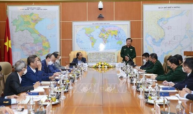 国防部副部长黄春战会见越南驻外代表机构首席代表 hinh anh 1