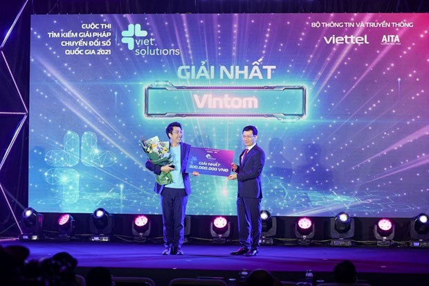 2021年越南国家数字化转型解决方案大赛颁奖仪式在河内举行 hinh anh 2