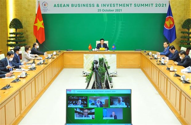 ​ 越南政府常务副总理范平明：东盟十分需要企业在适应新常态中的主动创新精神 hinh anh 2