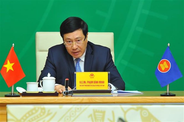 ​ 越南政府常务副总理范平明：东盟十分需要企业在适应新常态中的主动创新精神 hinh anh 1