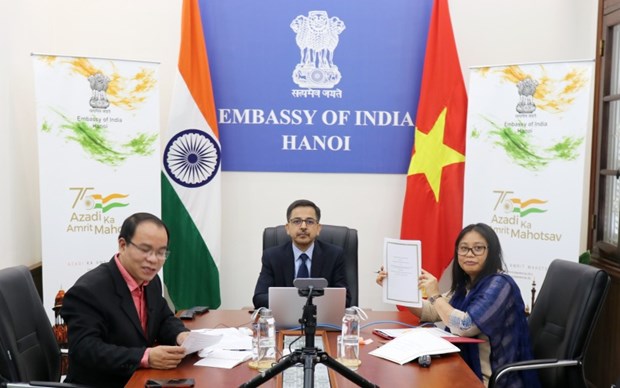 印度大使馆与越南8个地方签署快速影响项目谅解备忘录 hinh anh 1