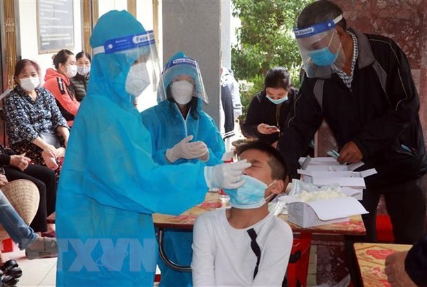 10月28日越南49个省市新增新冠肺炎确诊病例4876例 hinh anh 1