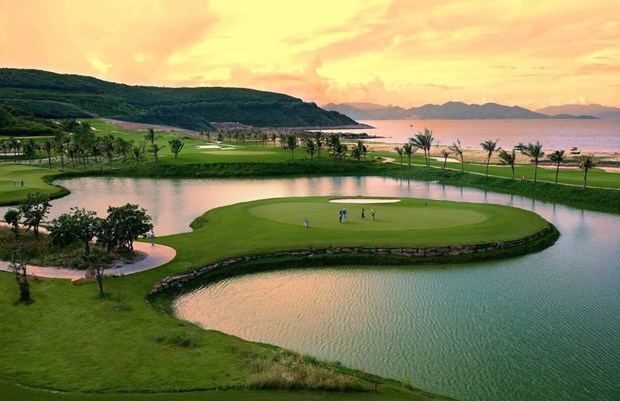 越南荣获2021年度世界和亚洲最佳高尔夫球目的地荣誉称号 hinh anh 1