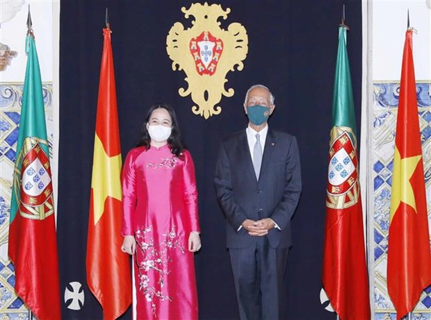 越南国家副主席武氏映春会见葡萄牙总统 hinh anh 1