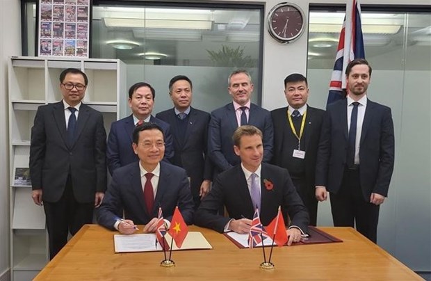 越南与英国加强数字经济和数字化转型合作 hinh anh 2