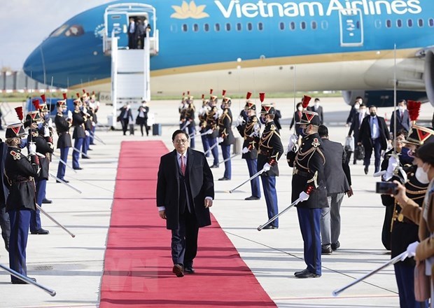 越南政府总理范明政出席COP26、访问英国和法国之行取得多方面的的成功 hinh anh 3