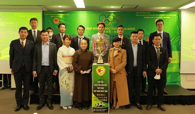 旅日越南人足球比赛吸引80支队参加角逐 hinh anh 1