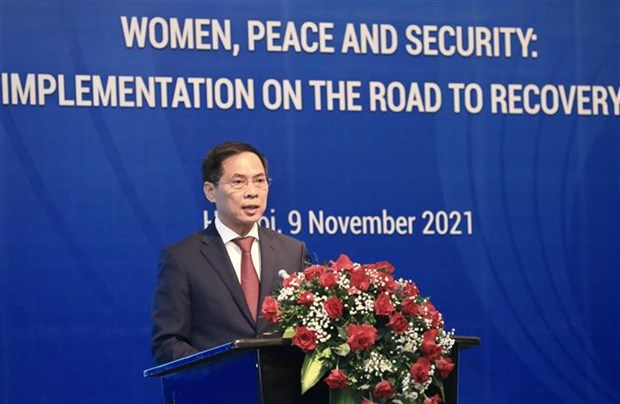 越南外长裴青山出席东盟-澳大利亚关于​“妇女、和平与安全：在疫后复苏之路上”对话会 hinh anh 2