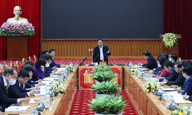 范明政总理与高平省领导举行工作会谈 hinh anh 1