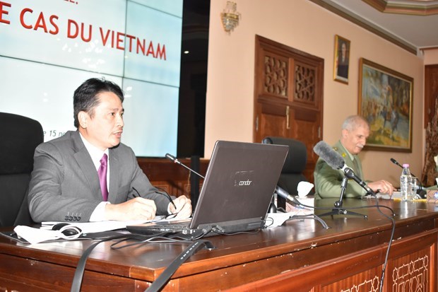 关于越南可持续发展的座谈会在阿尔及利亚蒂帕萨省举行 hinh anh 1