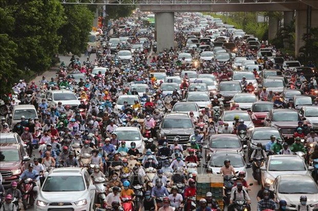 越南致力于增加公共交通，减少私人交通工具 hinh anh 1