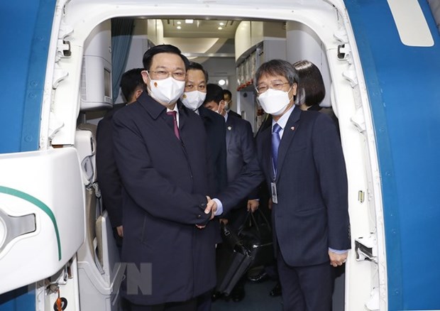 越南国会主席王廷惠抵达首尔 开始对韩国进行正式访问 hinh anh 2