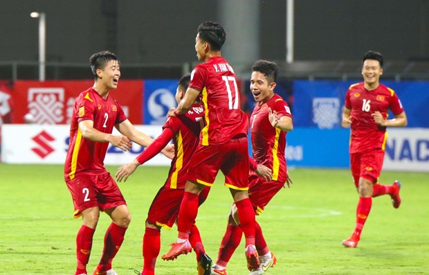 2020年“铃木杯”东南亚男足锦标赛： 越南队对阵印度尼西亚队 hinh anh 1