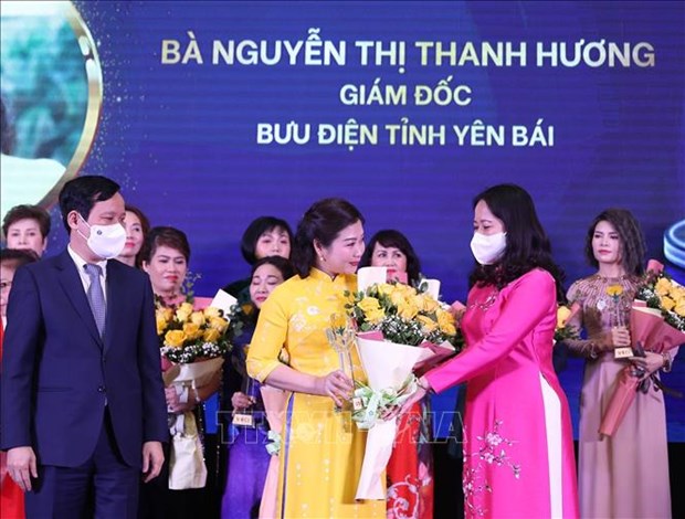 越南60名杰出女企业家获表彰 hinh anh 1