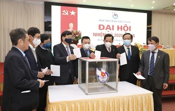 越南记协第11次全国代表大会选举产生由52名成员组成的委员会 hinh anh 2
