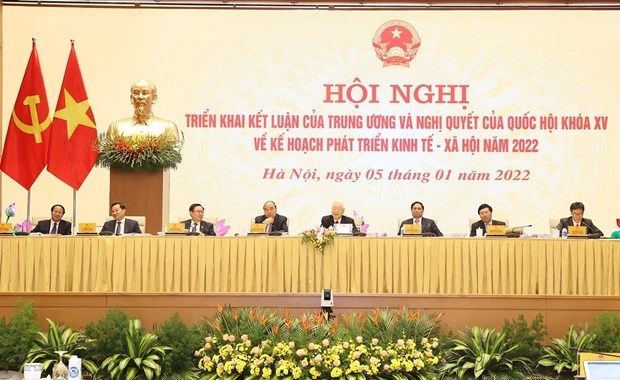 越南政府总理：2022年是“团结纪律、主动适应、安全高效、恢复发展”的一年 hinh anh 1