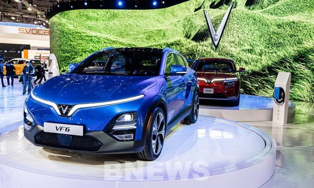 VinFast公布停止生产汽油车 2022年正式转型为纯电动汽车品牌 hinh anh 1