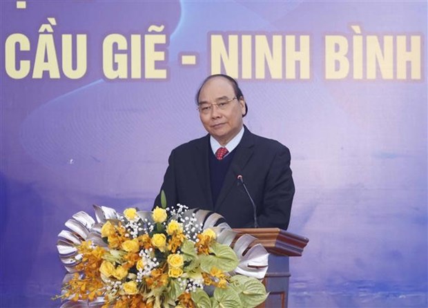 越南国家主席出席连接河内-海防高速公路和惹桥-宁平高速公路的公路修建动工仪式 hinh anh 2