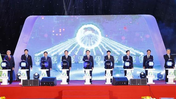 国会主席王廷惠出席海防市生物可降解塑料生产厂项目开工仪式 hinh anh 1