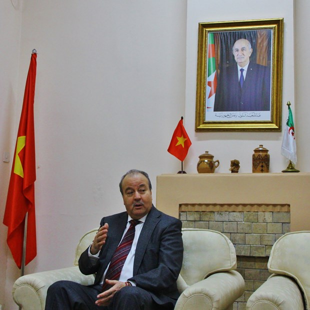 阿尔及利亚大使布巴津·阿卜杜勒哈米德：越南——成功的典范 hinh anh 3