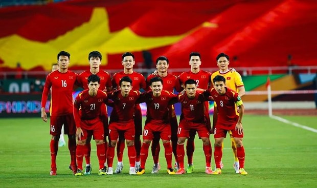 越南国家男子足球队的世界排名重返前100位 hinh anh 2