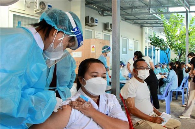 柬埔寨呼吁民众保持警惕 防止奥密克戎新变种扩散蔓延 hinh anh 1